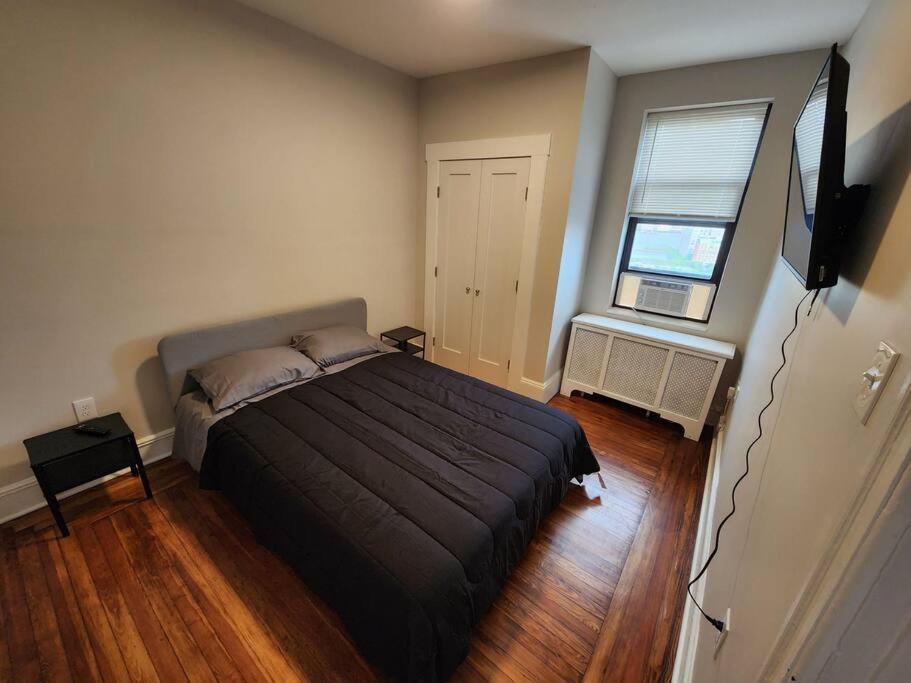 Elegant 2 Bed Gem! Mins From Nyc Appartement Union City Buitenkant foto