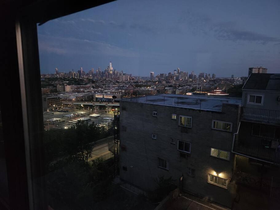 Elegant 2 Bed Gem! Mins From Nyc Appartement Union City Buitenkant foto