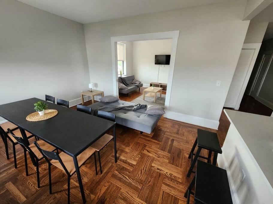 Elegant 2 Bed Gem! Mins From Nyc Appartement Union City Buitenkant foto