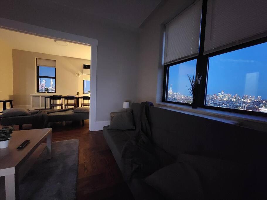 Elegant 2 Bed Gem! Mins From Nyc Appartement Union City Buitenkant foto