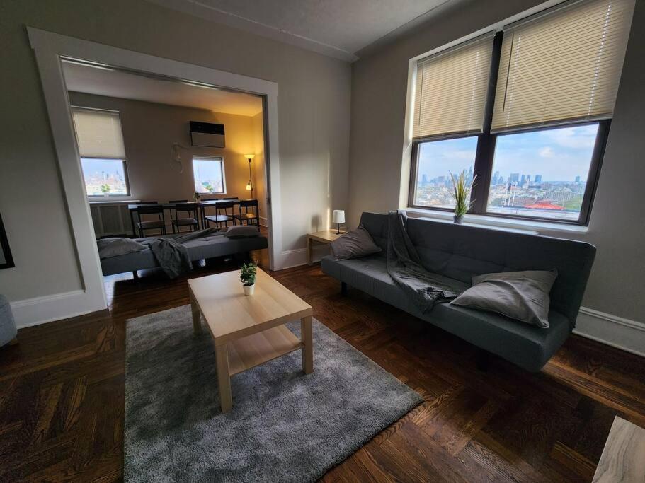 Elegant 2 Bed Gem! Mins From Nyc Appartement Union City Buitenkant foto